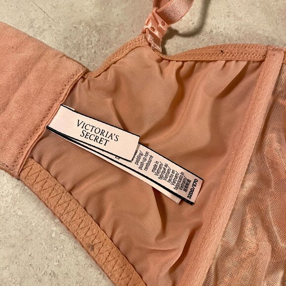 Victoria's Secret Dream Angels Bustier Bra Push up without padding 32DD Pink Lac - Picture 9 of 10